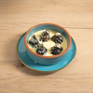 Запечённые Хинкали с курицей в соусе дорблю