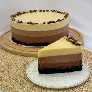 ТРИ ШОКОЛАДА