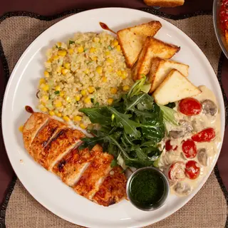 Булгур с чесночной курочкой и песто (380гр)