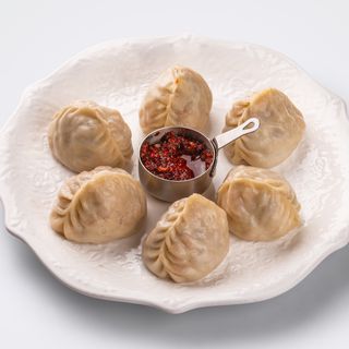 Манты с мясом с лазы (6шт)