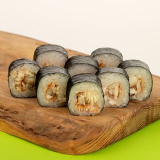 Маки ролл с угрем 