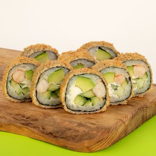 Жаренный ролл с креветкой 