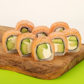 Опаленная Филадельфия с авакадо