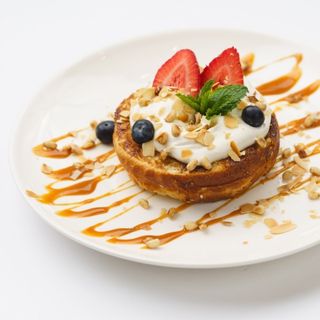 Френч-тост с ягодами