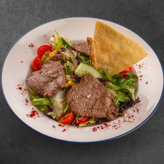 Салат с говядиной