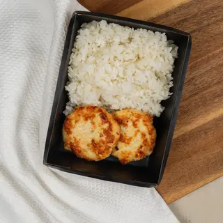 Котлета рубленая куриная с рисом 250 гр