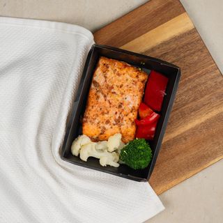 Форель с овощами 250г