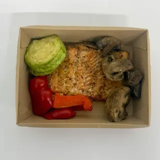 Форель с овощами 250г