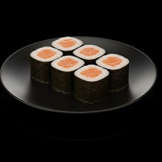 Маки с лососем (110г)