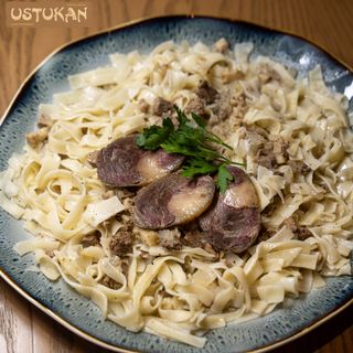 Бешбармак с баранинойчучук + казы 0.7