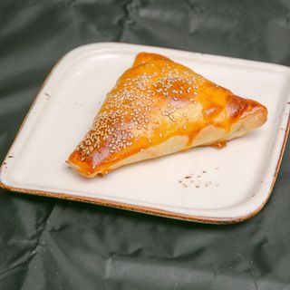 Самсы с курицей сыр