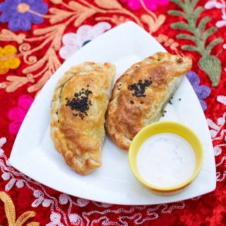 Мини-самсы с зеленью (140г)