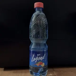 Вода "Легенда" со вкусом персика 0.5л