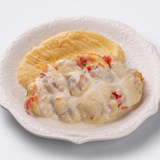 Курица под сыром с пюре (550гр)