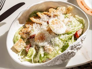 Цезарь с курицей (270г)