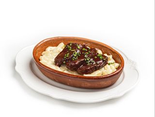 Ньоки в сливочном соусе с томленой кониной(400гр)