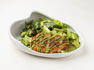 Салат с запеченным цыпленком и цукини(350гр)