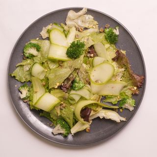 Зелёный салат