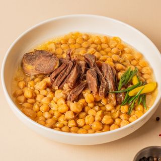 Нут с мясом