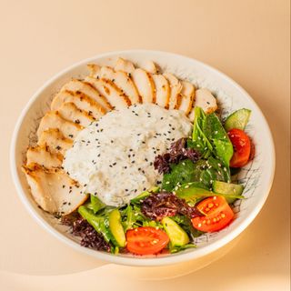 Куриная грудка, микс салат