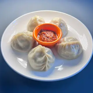 Манты с жусаем (300 г)