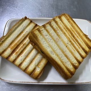 Панини с форелью на тосте