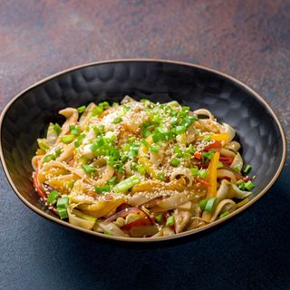 Лапша удон с курицей