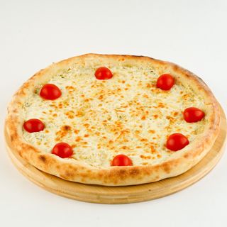 Пицца четыре сыра