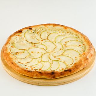 Пицца Груша и гарганзола