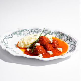 Говяжьи фрикадельки в томатном соусе (350г)