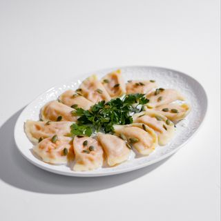 Вареники с тыквой и сливочно-щавелевым соусом (330г)