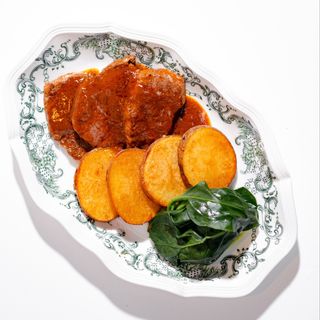 Медальоны в соусе Демиглас (350г)