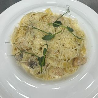 Феттучини с курицей (360г)