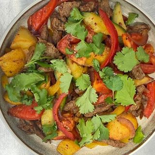 Картофель с молодой телятиной (420г)