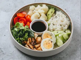 Боул с куриной грудкой (380г)