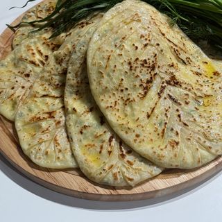 Азербайджанский кутаб с творогом и сыром и зел луком (160г)