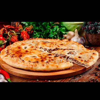 Осетинский пирог с мясом и сыром (750г)