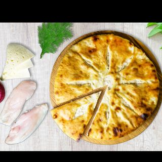Осетинский пирог с курицей, сыром и зеленью (300г)