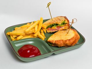 Теплый бутерброд с ветчиной (450 гр)