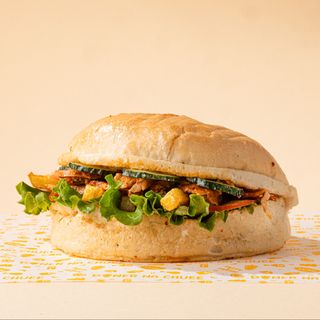 Гамбургер с курицей (320гр)