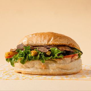 Гамбургер с говядиной (320гр)