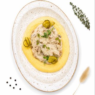 Курица в сливочном соусе с пюре