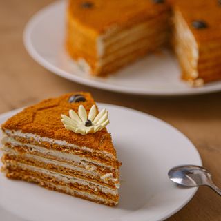 Торт Медовый стандарт (800г)