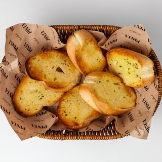 Классический чесночный хлеб