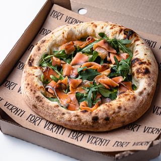 Неаполитанская пицца Лосось- руккола