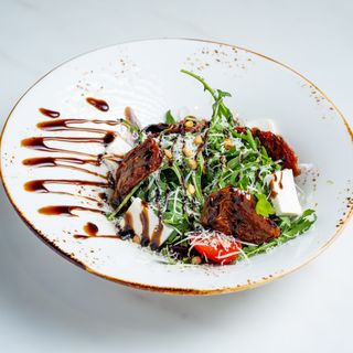 Салат "Легкий с рукколой"