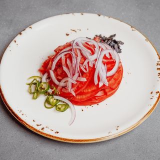 Салат "Ачик-чучук" с розовыми помидорами