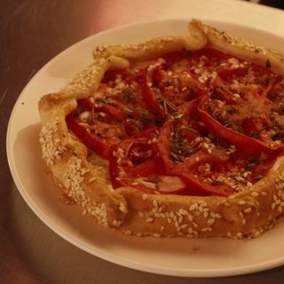 Галета с томатами