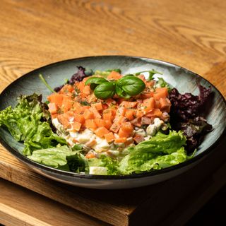 Оливье с лососем