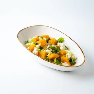 Салат с запеченной тыквой и сыром фета